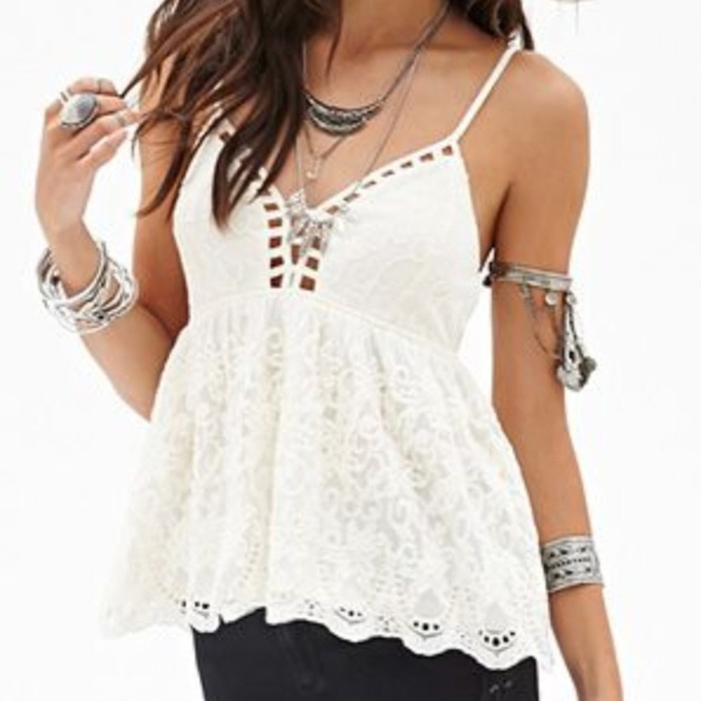 Forever 21 caged neckline lace top size Small